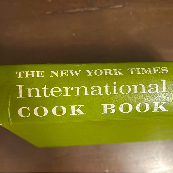 Vtg 1971 The New York Times International Cookbook by Craig Claiborne Hardcover - Picture 1 of 11